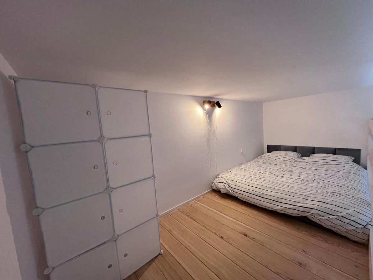 Apartament Pod Jaworami Z Antresola イェレニャ・グーラ エクステリア 写真