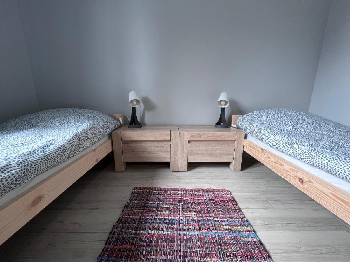 Apartament Pod Jaworami Z Antresola イェレニャ・グーラ エクステリア 写真