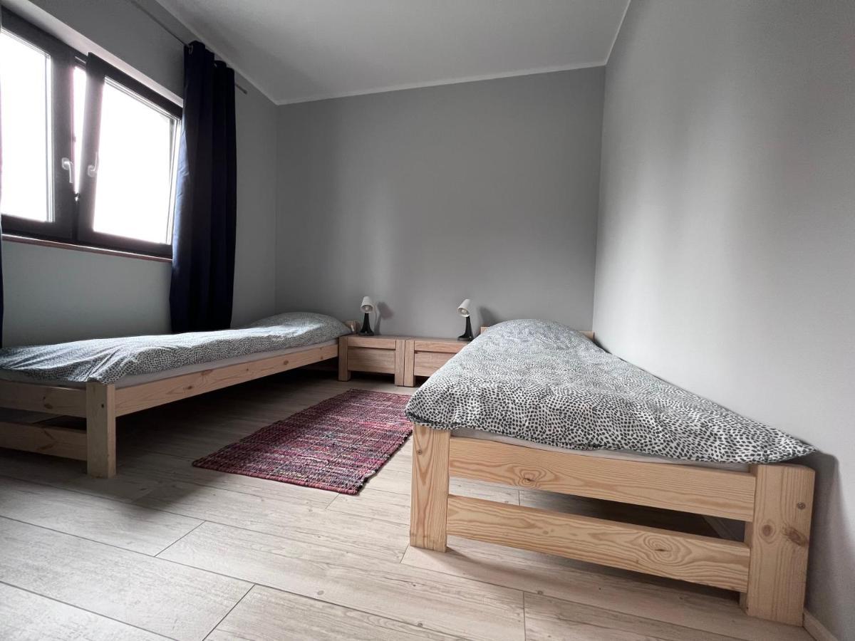 Apartament Pod Jaworami Z Antresola イェレニャ・グーラ エクステリア 写真