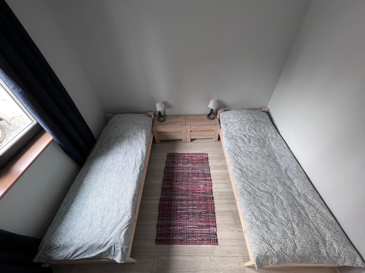 Apartament Pod Jaworami Z Antresola イェレニャ・グーラ エクステリア 写真