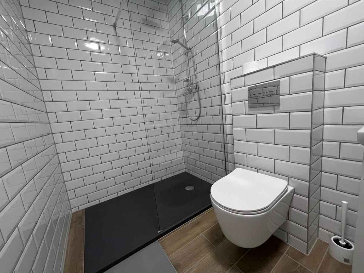 Apartament Pod Jaworami Z Antresola イェレニャ・グーラ エクステリア 写真